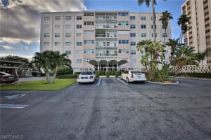 1900 Clifford St APT 503, Fort Myers, FL 33901, Sold 10/12/16