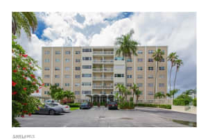 1900 Clifford St APT 304, Fort Myers, FL 33901, Sold 10/11/16