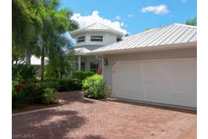12561 Coconut Creek Ct, Fort Myers, FL 33908, Sold 12/16/16