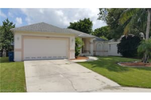 7906 Sandelwood Cir W, Fort Myers, FL 33908, Sold 09/26/16