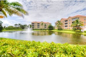 7411 Bella Lago Dr UNIT 423, Fort Myers Beach, FL 33931, Sold 12/19/16