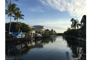 1294 Belaire Ct, Naples, FL 34110, Sold 08/24/17