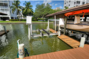 4263 Bay Beach Ln APT 313, Fort Myers Beach, FL 33931, Sold 01/13/17