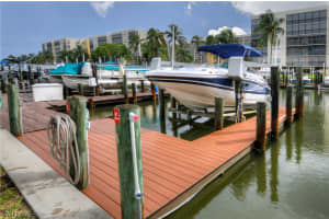 4511 Bay Beach Ln APT 213, Fort Myers Beach, FL 33931, Sold 10/28/16