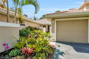 341 Emerald Bay Cir, Naples, FL 34110, Sold 02/17/17