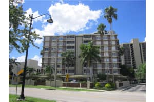 2350 W First St APT 804, Fort Myers, FL 33901, Sold 04/20/17