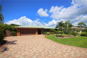 11771 Amanda Ln, Bonita Springs, FL 34135, Sold 11/28/16