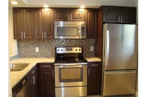9271 Central Park Dr APT 103, Fort Myers, FL 33919, Sold 11/29/16