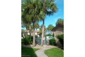 5731 Foxlake Dr APT 6, North Fort Myers, FL 33917, Sold 01/05/17