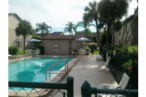 5731 Foxlake Dr APT 6, North Fort Myers, FL 33917, Sold 01/05/17