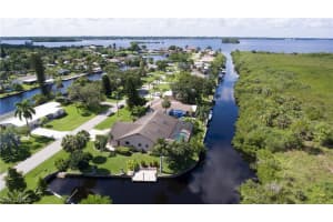 2223 Club House Rd, North Fort Myers, FL 33917, Sold 12/15/16