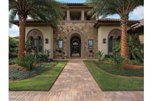 1205 Gordon River Tr, Naples, FL 34105, Sold 06/30/17