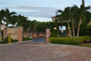 1510 SW 50th St APT 101, Cape Coral, FL 33914, Sold 01/27/17