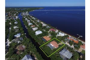 521 Lighthouse Way, Sanibel, FL 33957, Sold 01/23/17