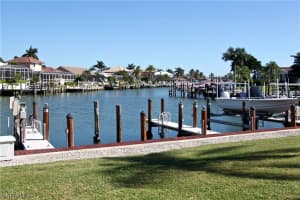 880 Huron Ct, Marco Island, FL 34145, Sold 04/12/17