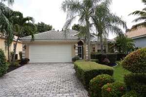 9821 Las Casas Dr, Fort Myers, FL 33919, Sold 01/24/17