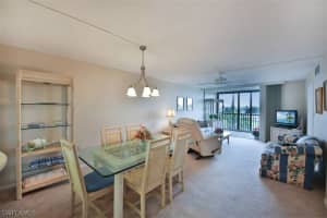 4260 SE 20th Pl APT 407, Cape Coral, FL 33904, Sold 12/30/16