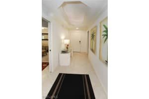 7451 Bella Lago Dr UNIT 132, Fort Myers Beach, FL 33931, Sold 02/10/17