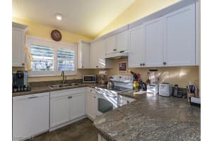 419 Emerald Bay Cir, Naples, FL 34110, Sold 09/29/17