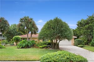 608 Boulder Dr, Sanibel, FL 33957, Sold 04/03/17