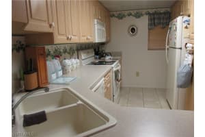 2111 Barkeley Ln Apt 21, Fort Myers, FL 33907, Sold 02/28/17
