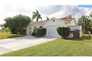 10728 Figtree Ct, Lehigh Acres, FL 33936, Sold 01/05/17