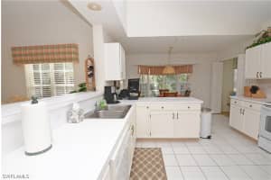 654 Wiggins Lake Dr, Naples, FL 34110, Sold 03/28/17
