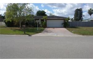 1435 Alwynne Dr N, Lehigh Acres, FL 33936, Sold 04/21/17