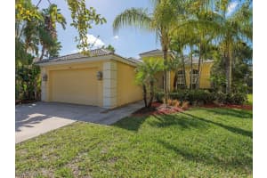 9851 Colonial Walk S, Estero, FL 33928, Sold 06/23/17