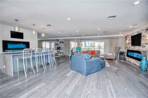 1020 Swallow Ave, Marco Island, FL 34145, Sold 03/14/17