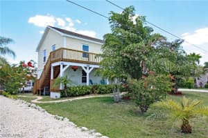 12277 Boat Shell Dr, Matlacha Isles, FL 33991, Sold 03/31/17