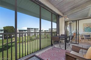 979 E Gulf Dr D443, Sanibel, FL 33957, Sold 05/12/17