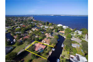 633 Sunnyside Ct, Fort Myers, FL 33919, Sold 04/12/18