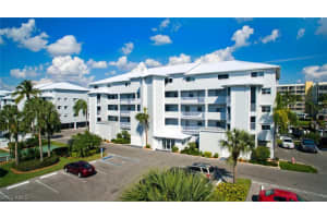 4521 Bay Beach Ln, Fort Myers Beach, FL 33931, Sold 04/04/17