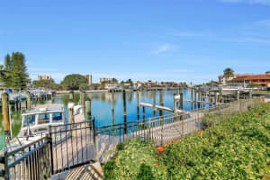 910 Huron Ct, Marco Island, FL 34145, Sold 12/04/17