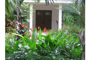 2475 Bridge Rd, North Fort Myers, FL 33917, Sold 08/28/17