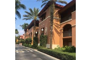 221 9th St S #229, Naples, FL 34102, Sold 09/01/17