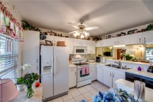 5721 Foxlake Dr APT 4, North Fort Myers, FL 33917, Sold 04/10/17