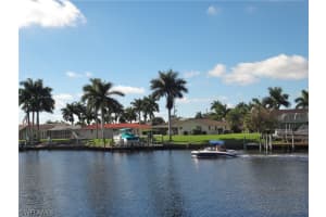 1912 SE 43rd St APT 211, Cape Coral, FL 33904, Sold 07/25/17