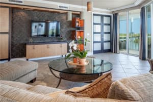 425 Dockside Dr, Naples, FL 34110, Sold 03/29/18
