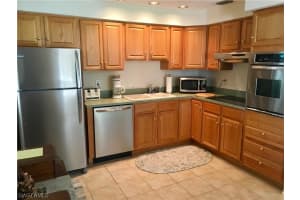 19 Knights Bridge Rd, Naples, FL 34102, Sold 05/01/17