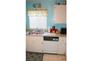 8049 Country Rd UNIT 101, Fort Myers, FL 33919, Sold 11/02/17