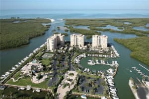 445 Dockside Dr, Naples, FL 34110, Sold 01/10/18