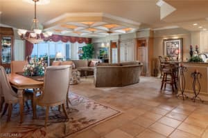 445 Dockside Dr, Naples, FL 34110, Sold 01/10/18