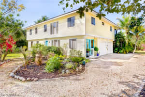 673 E Rocks Dr, Sanibel, FL 33957, Sold 01/16/18