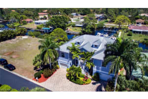 27081 Flamingo Dr, Bonita Springs, FL 34135, Sold 08/28/17
