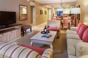 221 9th St S #123, Naples, FL 34102, Sold 10/06/17