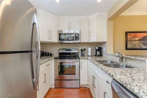 801 River Point Dr, Naples, FL 34102, Sold 09/01/17