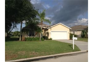 690 Crossfield Cir, Naples, FL 34104, Sold 07/27/17