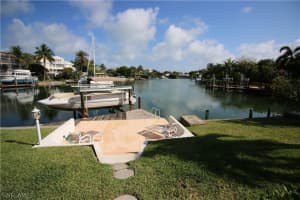 750 Periwinkle Way, Sanibel, FL 33957, Sold 12/22/17